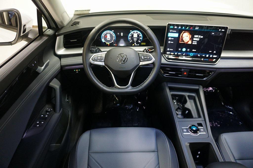new 2025 Volkswagen Tiguan car, priced at $35,270