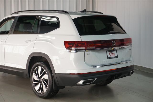 new 2025 Volkswagen Atlas car, priced at $44,621