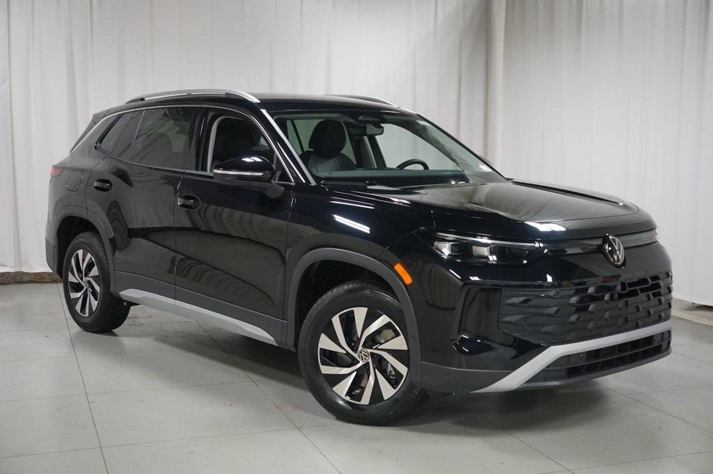 new 2025 Volkswagen Tiguan car, priced at $29,703