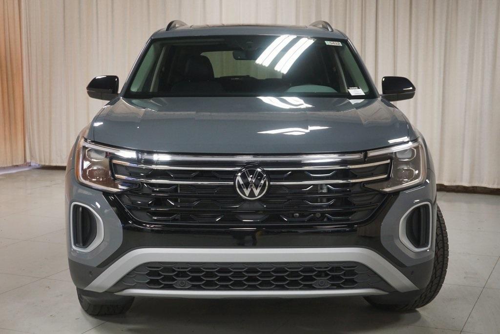 new 2024 Volkswagen Atlas car, priced at $46,320