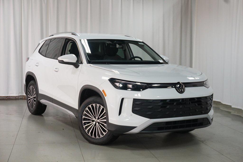 new 2025 Volkswagen Tiguan car, priced at $29,961