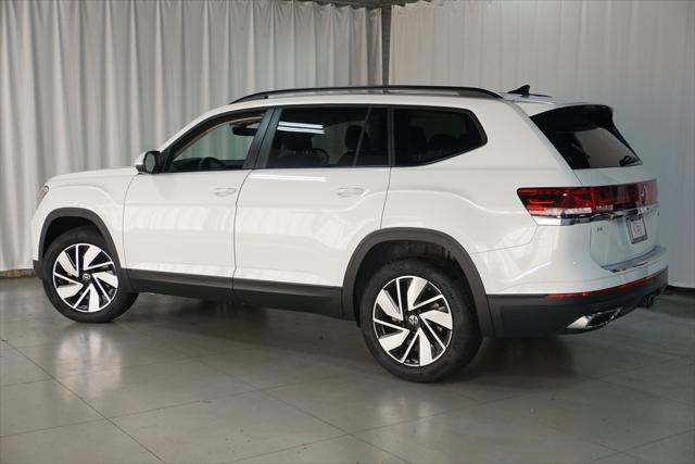 new 2025 Volkswagen Atlas car, priced at $43,963