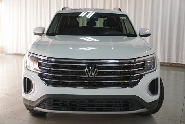 new 2025 Volkswagen Atlas car, priced at $43,963