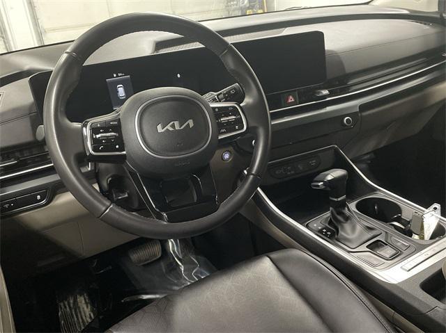 used 2025 Kia Carnival car, priced at $39,995