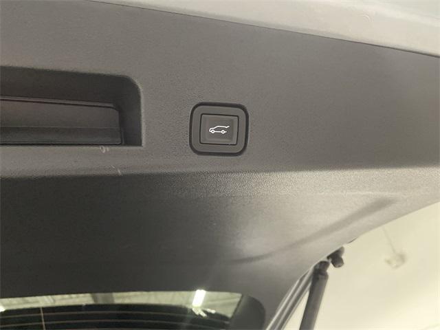 used 2025 GMC Acadia car, priced at $38,397