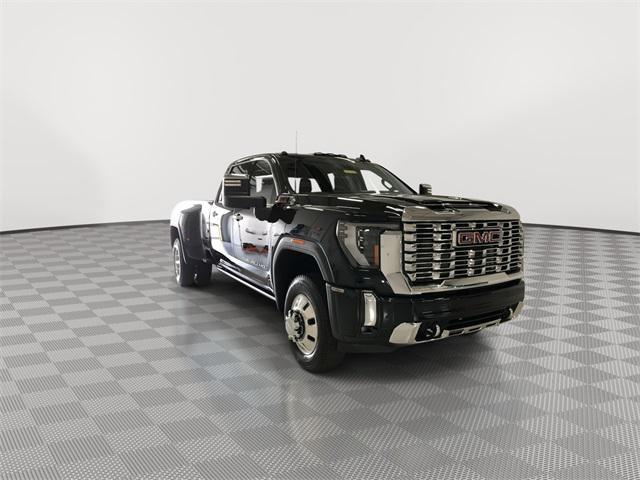 new 2025 GMC Sierra 3500 car, priced at $92,000