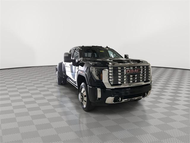 new 2025 GMC Sierra 3500 car, priced at $92,000