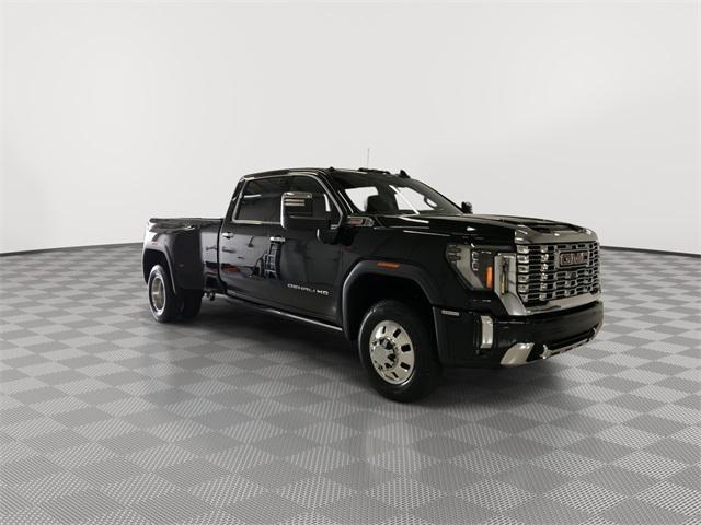 new 2025 GMC Sierra 3500 car, priced at $92,000