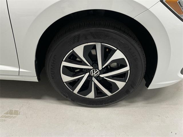 used 2024 Volkswagen Jetta car, priced at $19,497