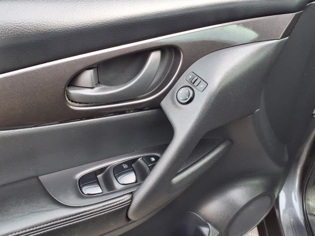 used 2019 Nissan Rogue car, priced at $14,995