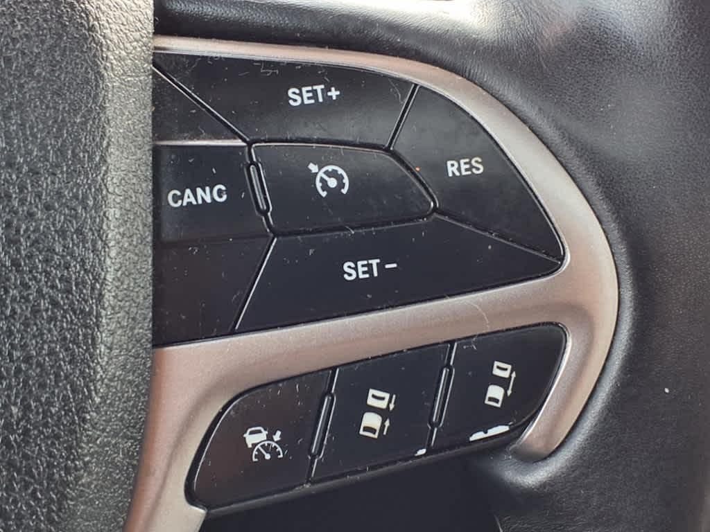 used 2018 Jeep Grand Cherokee car, priced at $16,995