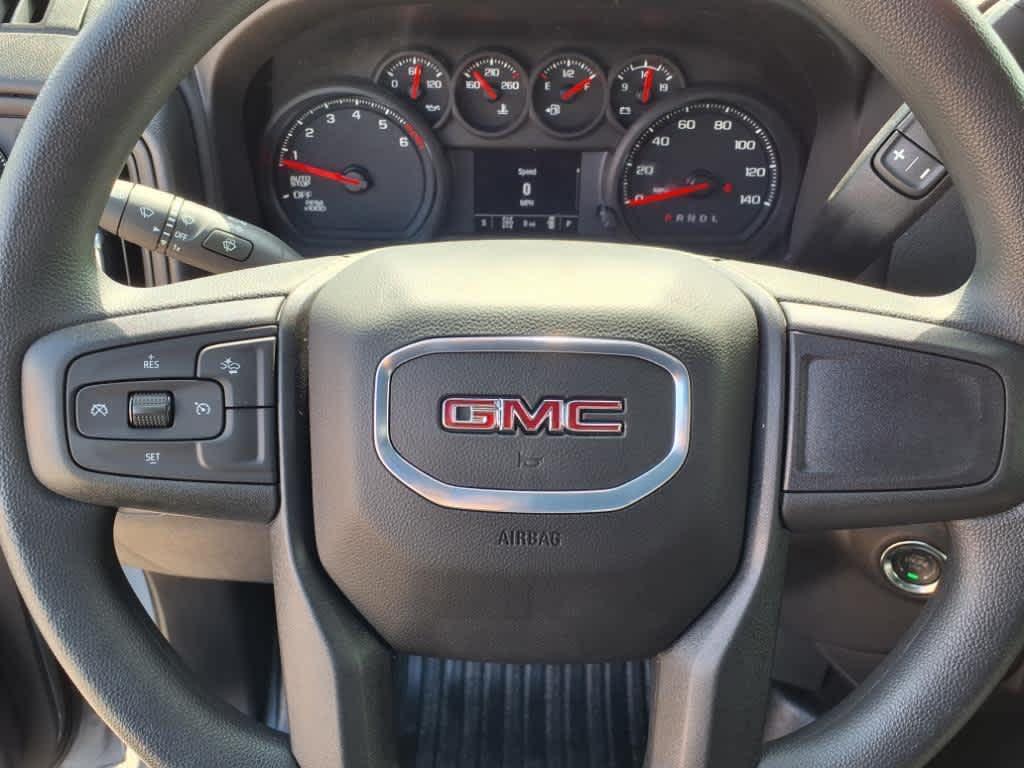 new 2025 GMC Sierra 1500 car, priced at $47,040