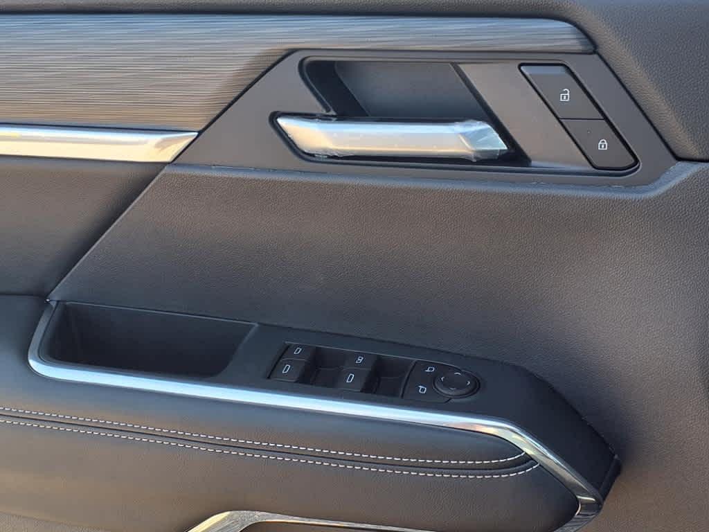 new 2025 GMC Acadia car, priced at $50,325