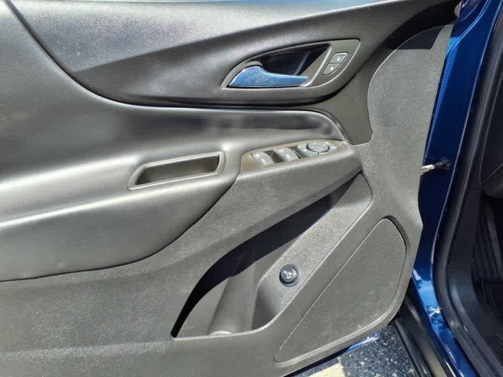 used 2022 Chevrolet Equinox car, priced at $18,935