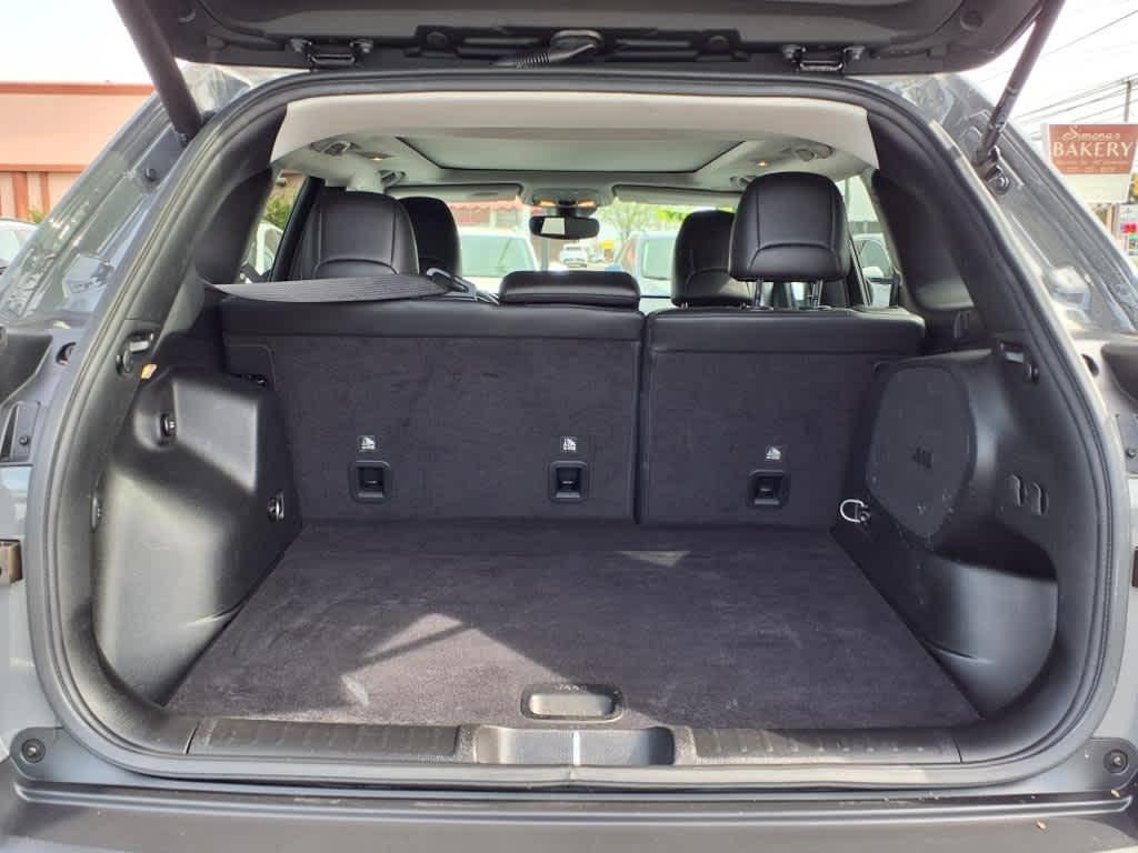 used 2021 Jeep Cherokee car, priced at $21,935