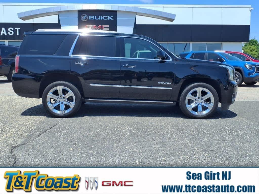 used 2017 GMC Yukon car, priced at $29,935