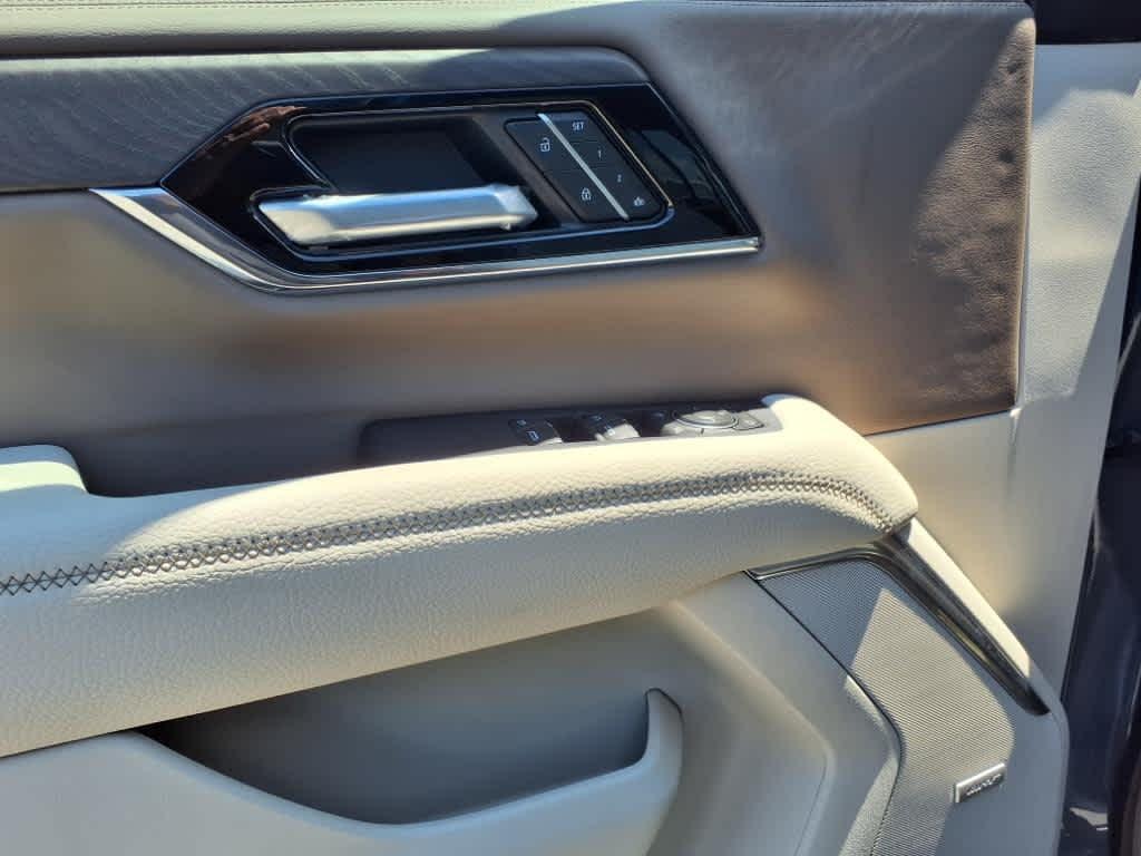 new 2025 GMC Yukon XL car, priced at $91,805
