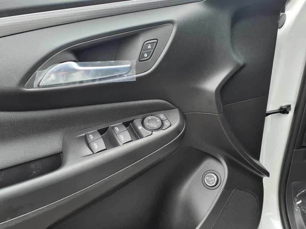 new 2025 Buick Envista car, priced at $31,685