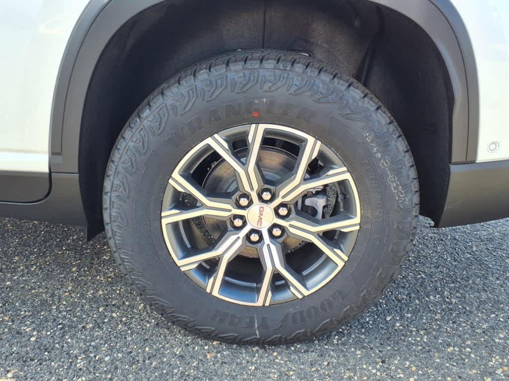 new 2025 GMC Acadia car, priced at $57,730