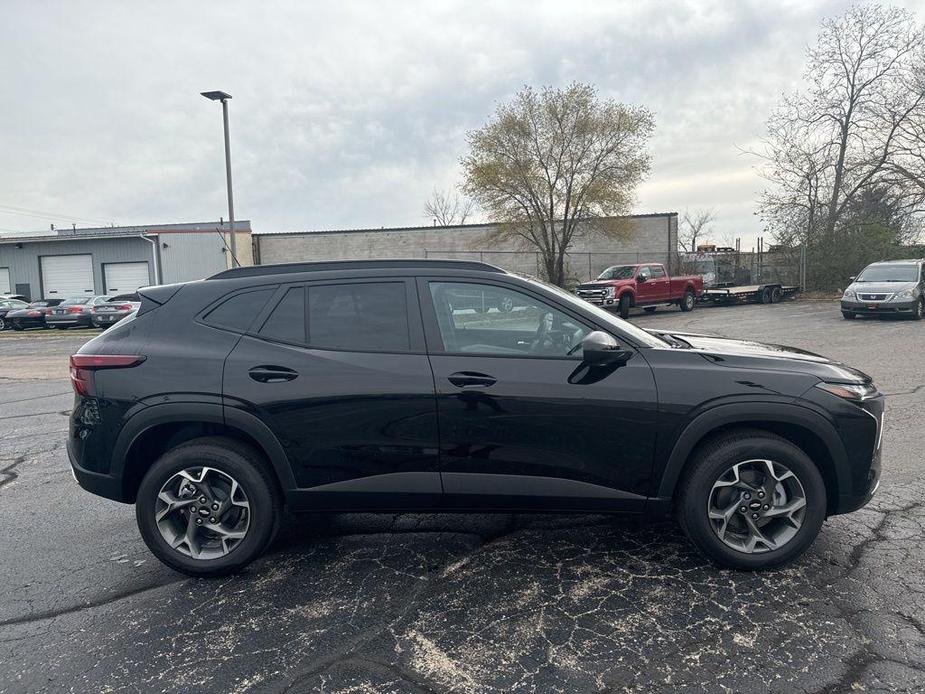 new 2025 Chevrolet Trax car