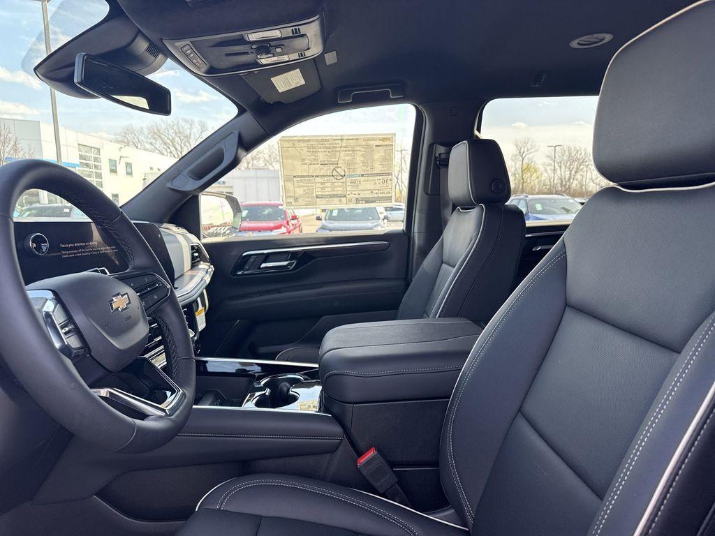 new 2025 Chevrolet Suburban car, priced at $83,390