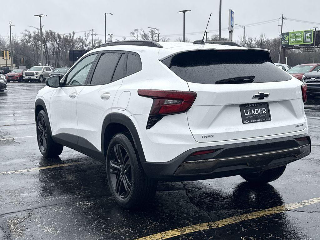 new 2025 Chevrolet Trax car, priced at $26,265