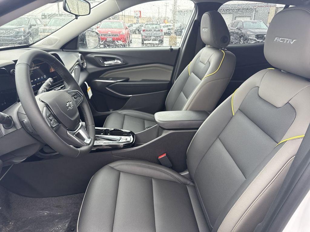 new 2025 Chevrolet Trax car, priced at $26,265