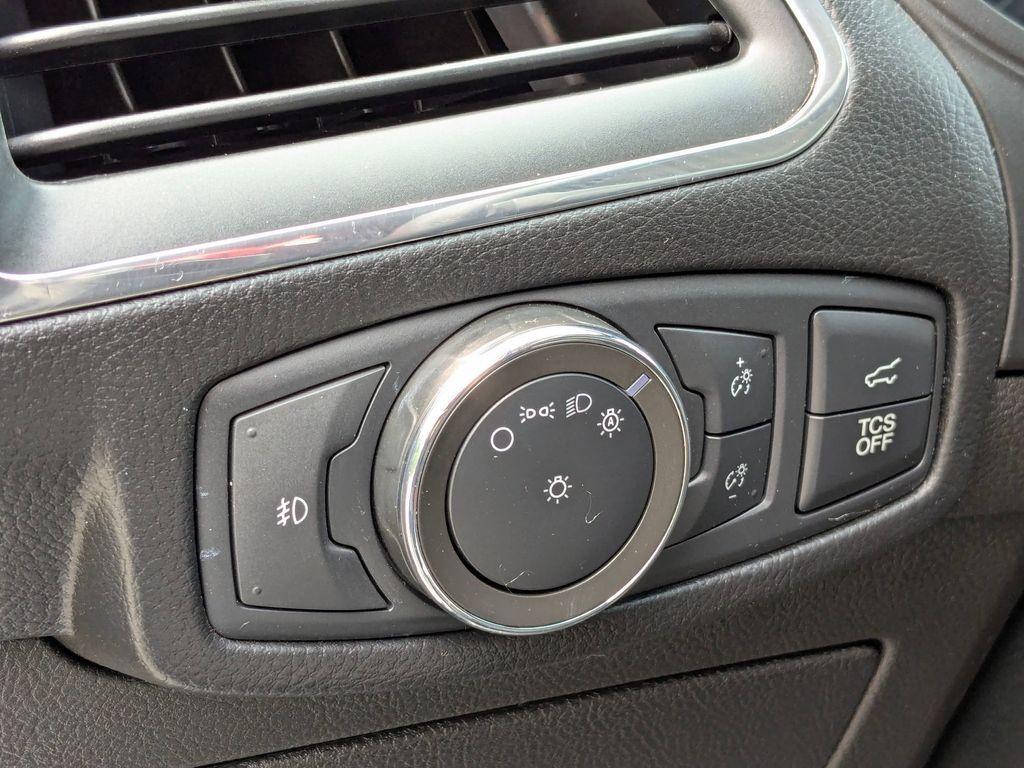 used 2022 Ford Edge car, priced at $20,262