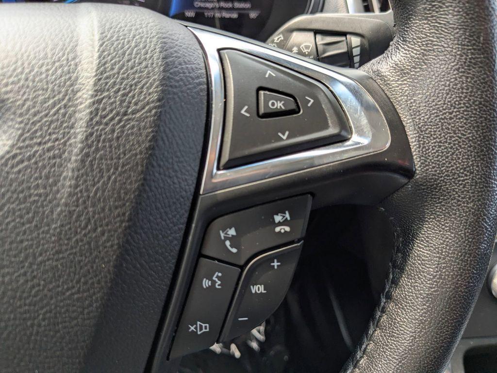 used 2022 Ford Edge car, priced at $20,262