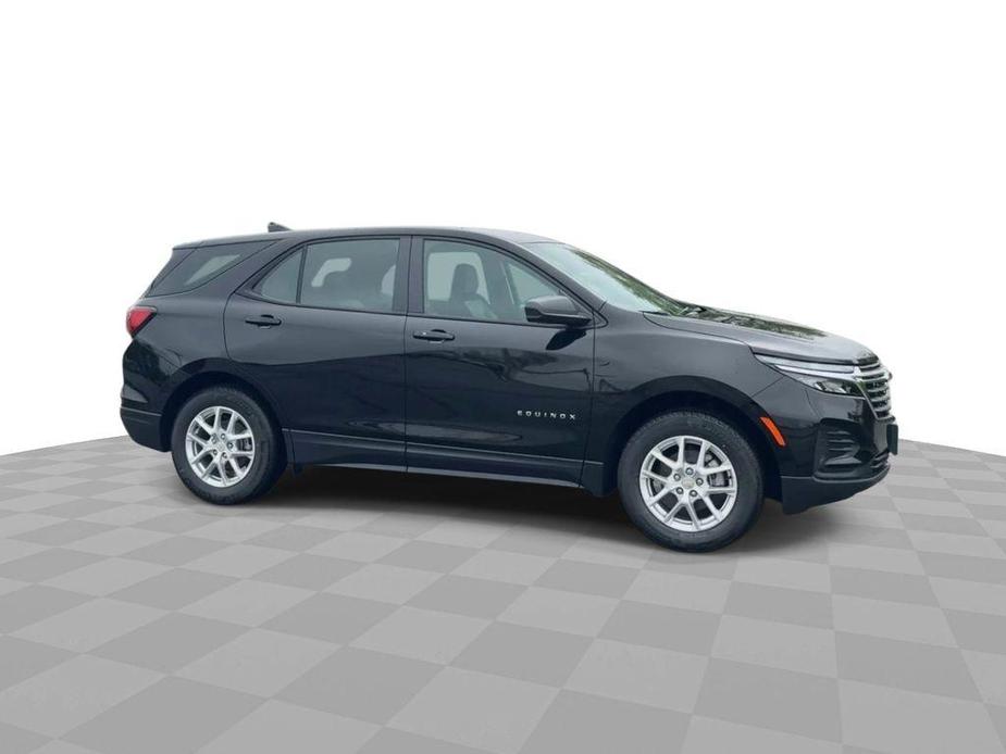 new 2024 Chevrolet Equinox car, priced at $25,470
