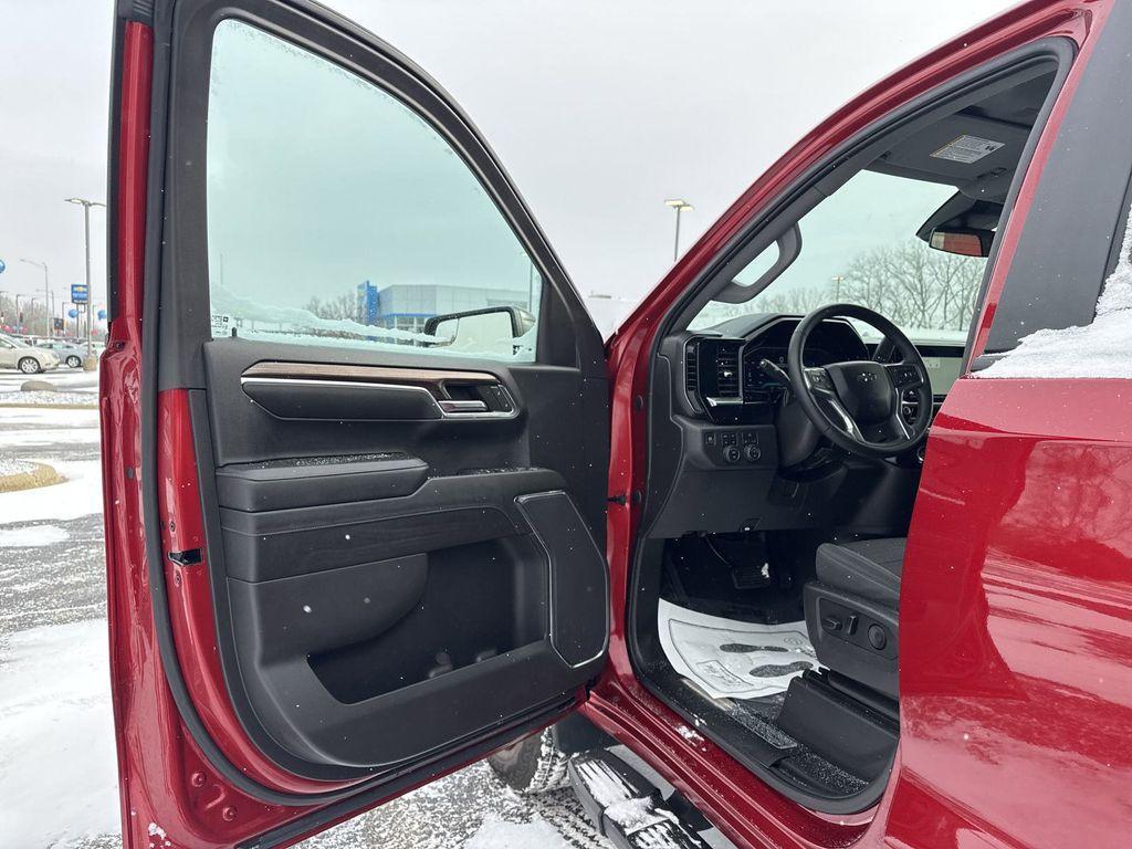 used 2024 Chevrolet Silverado 1500 car, priced at $45,437