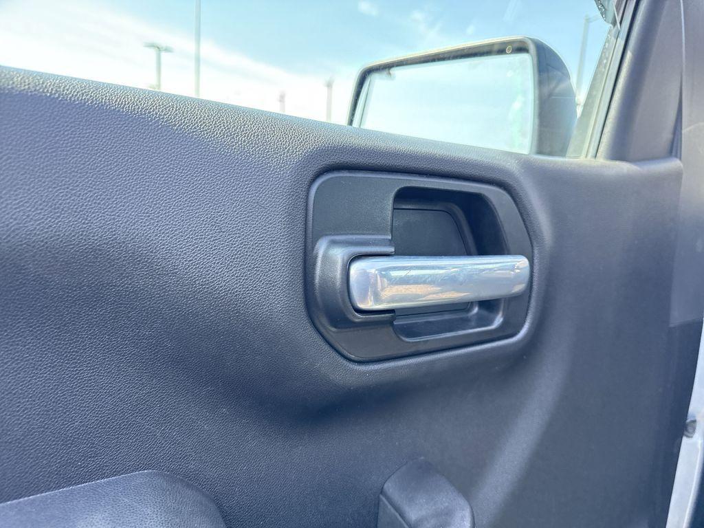 used 2020 GMC Sierra 1500 car, priced at $27,367