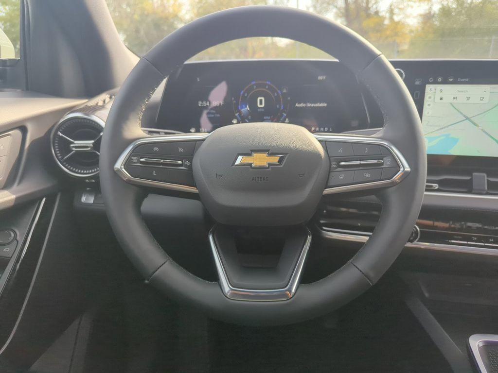 new 2025 Chevrolet Equinox car, priced at $28,986