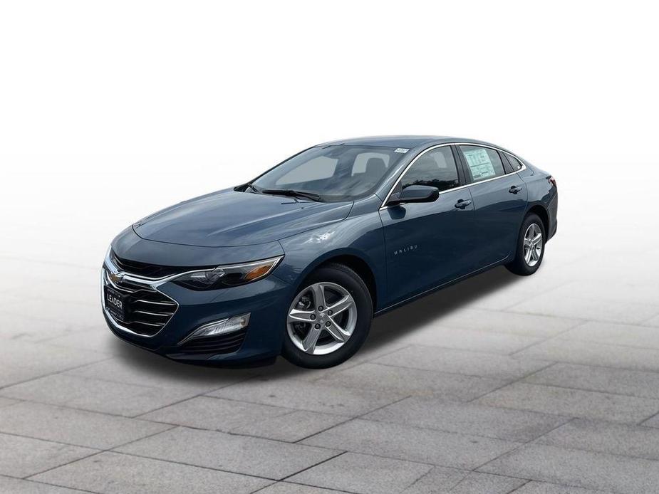 new 2025 Chevrolet Malibu car, priced at $24,874