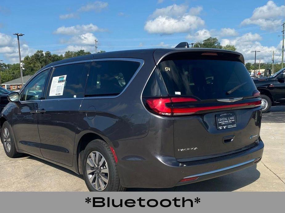 used 2022 Chrysler Pacifica Hybrid car, priced at $24,593