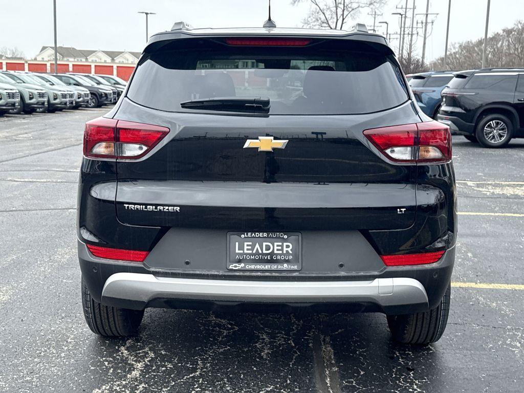 new 2025 Chevrolet TrailBlazer car, priced at $29,854