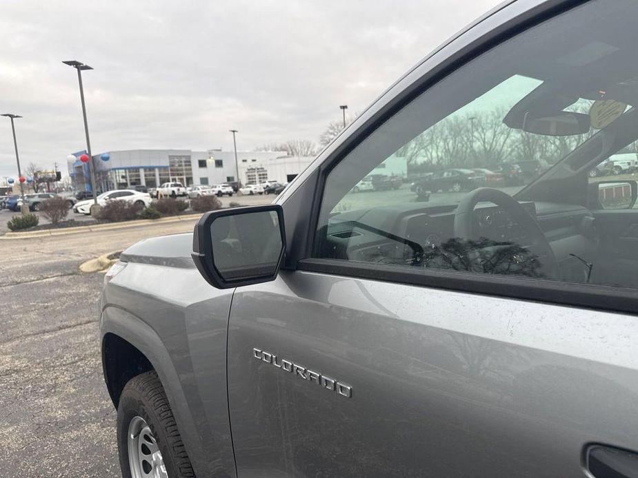 new 2024 Chevrolet Colorado car, priced at $29,981