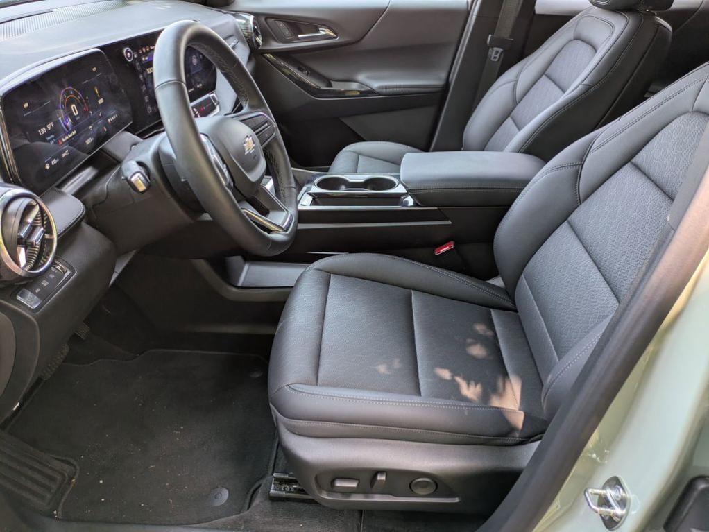new 2025 Chevrolet Equinox car, priced at $31,464