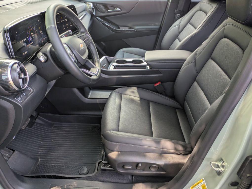 new 2025 Chevrolet Equinox car, priced at $29,819