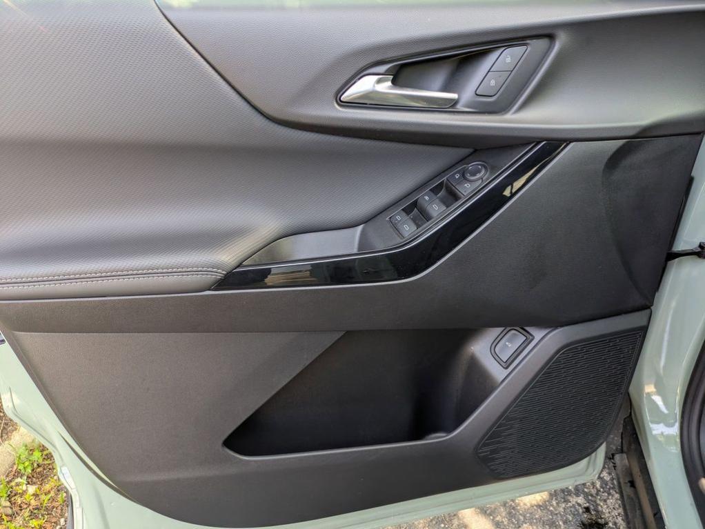 new 2025 Chevrolet Equinox car, priced at $29,819