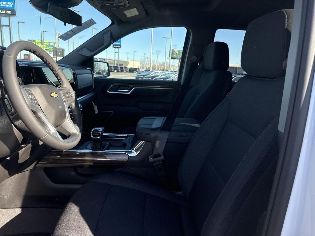 new 2025 Chevrolet Silverado 1500 car, priced at $57,032