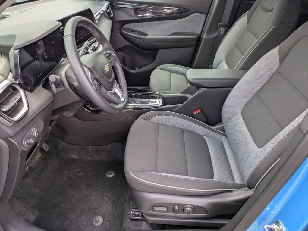 new 2025 Chevrolet TrailBlazer car, priced at $29,300