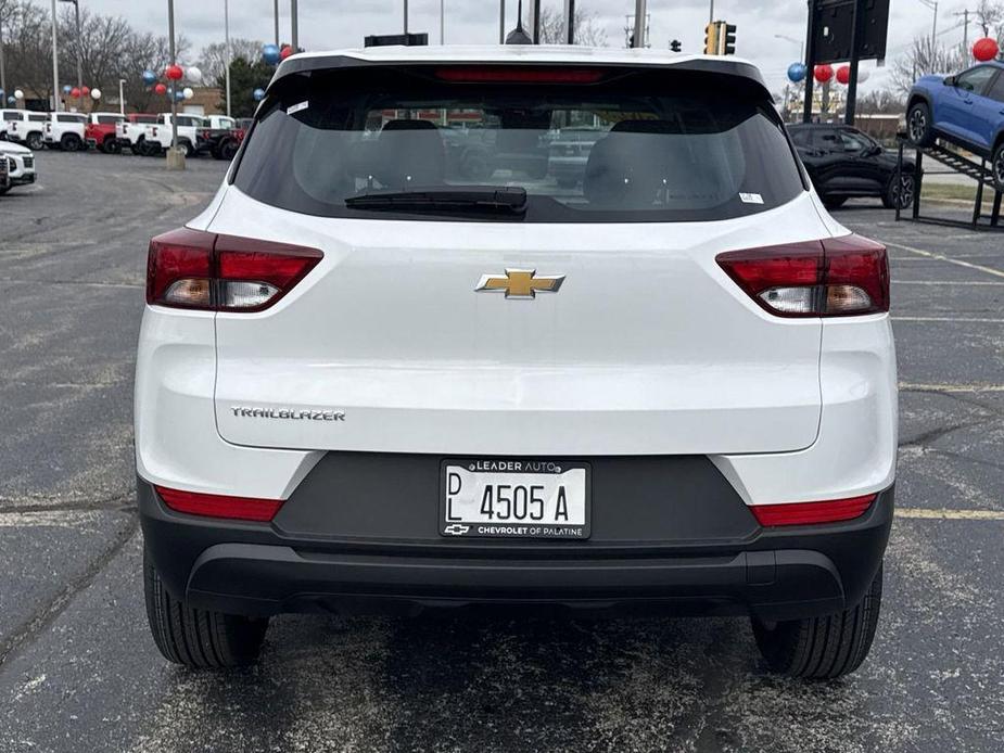 new 2025 Chevrolet TrailBlazer car, priced at $24,099