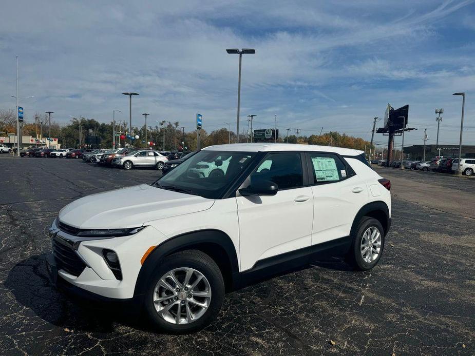 new 2025 Chevrolet TrailBlazer car, priced at $24,099