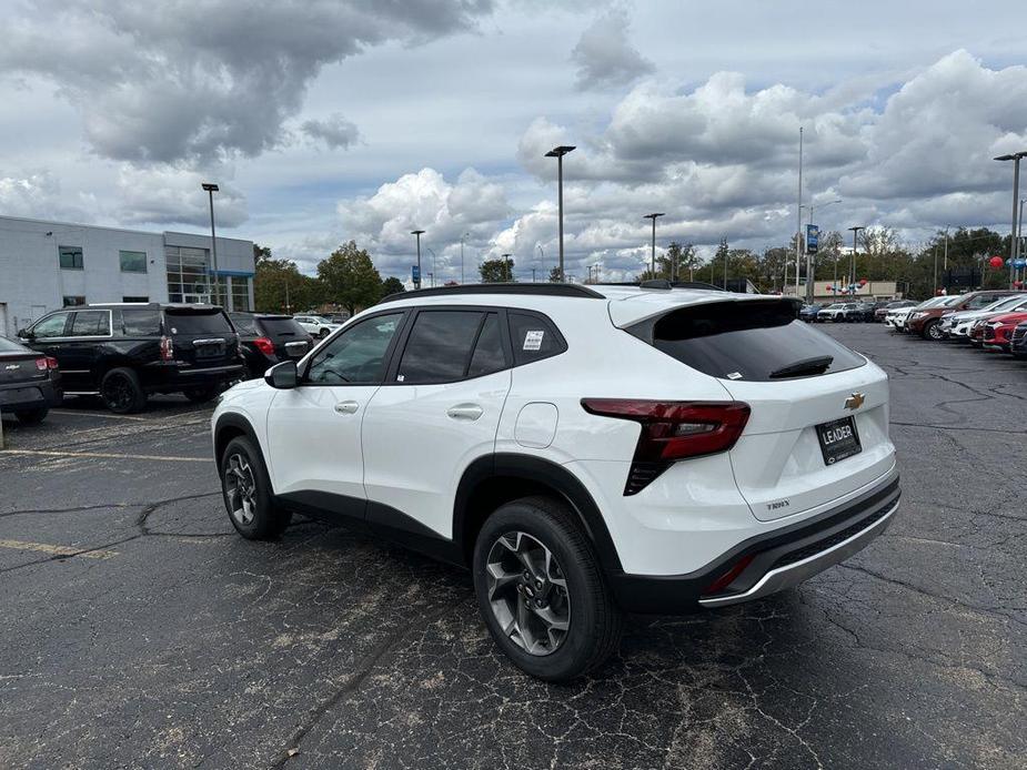 new 2025 Chevrolet Trax car, priced at $24,676