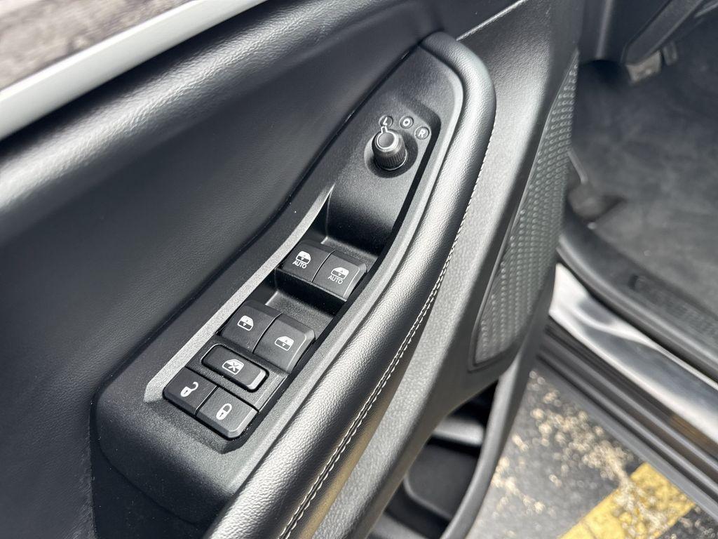 used 2023 Jeep Grand Cherokee car, priced at $30,015