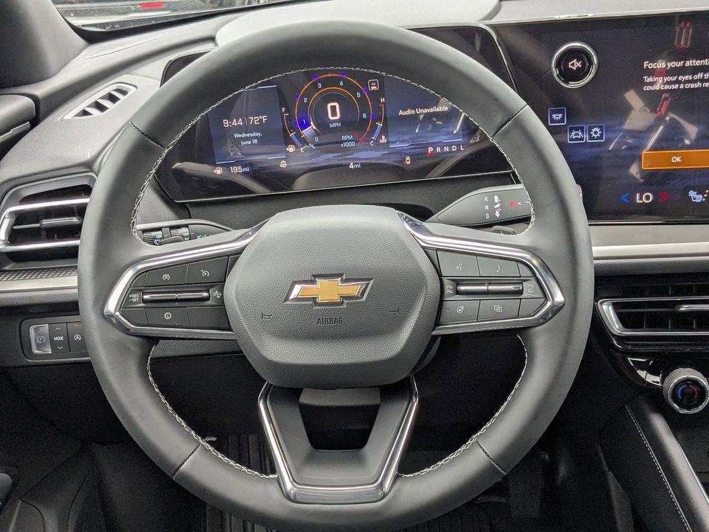new 2025 Chevrolet Traverse car, priced at $42,795