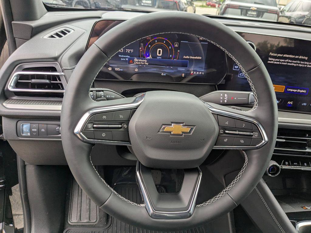 new 2025 Chevrolet Traverse car, priced at $42,795