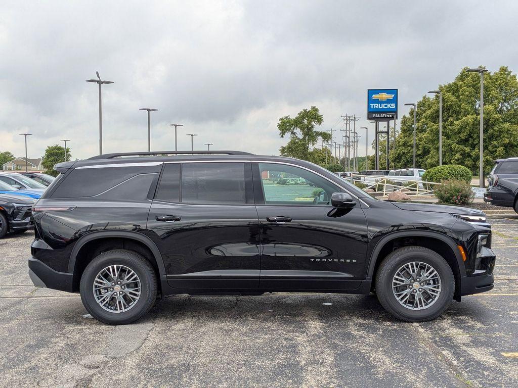 new 2025 Chevrolet Traverse car, priced at $42,795