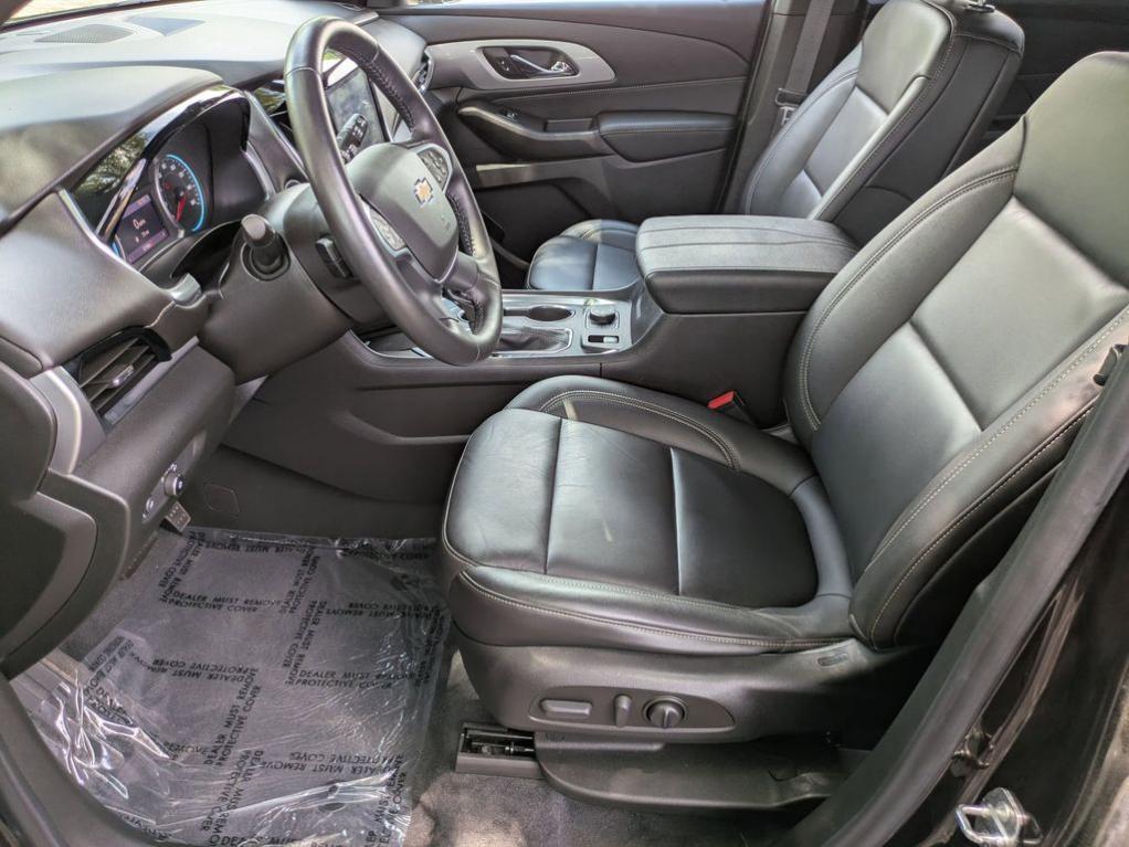 used 2022 Chevrolet Traverse car, priced at $33,484